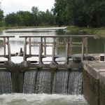 Pasando las esclusas, Turismo fluvial en Francia